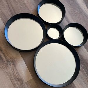 5 piece, round mirror set.